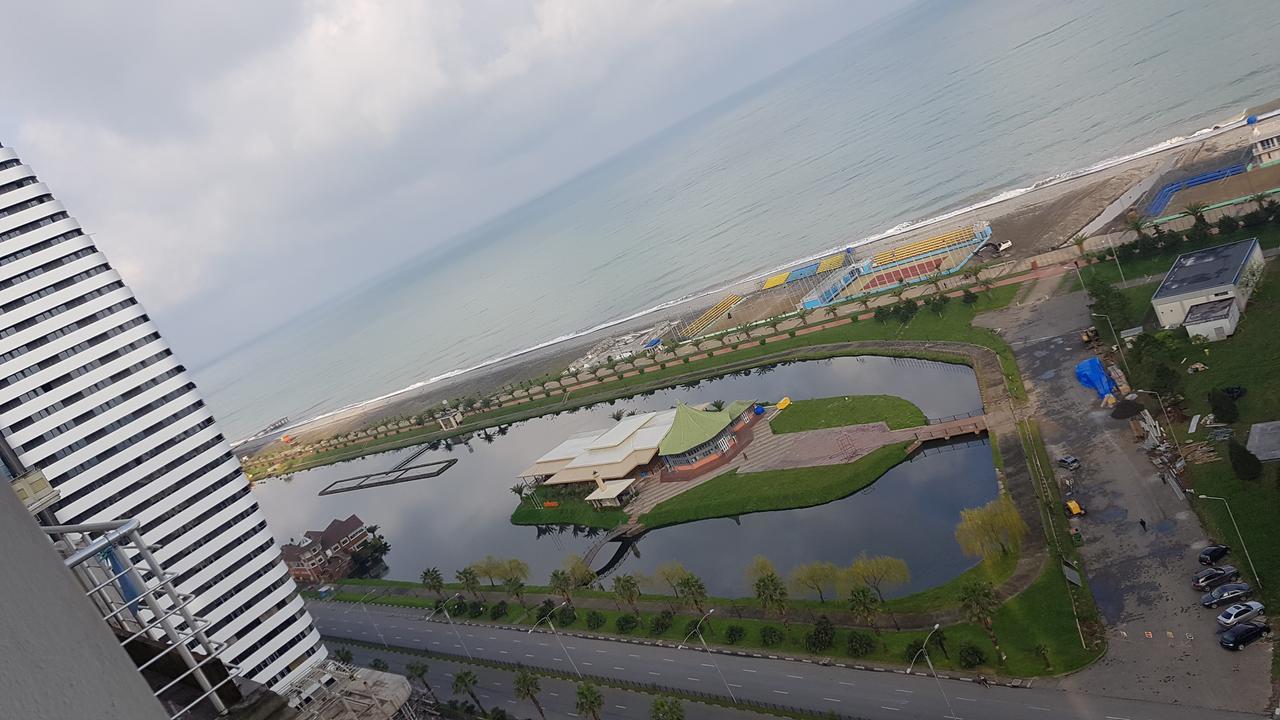 Sky-G Sea View Apartment Батумі Екстер'єр фото